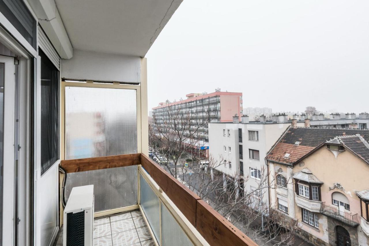 Central Home- Pesterzsebet Будапеща Екстериор снимка